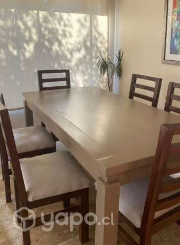 Comedor de durmiente en buen estado