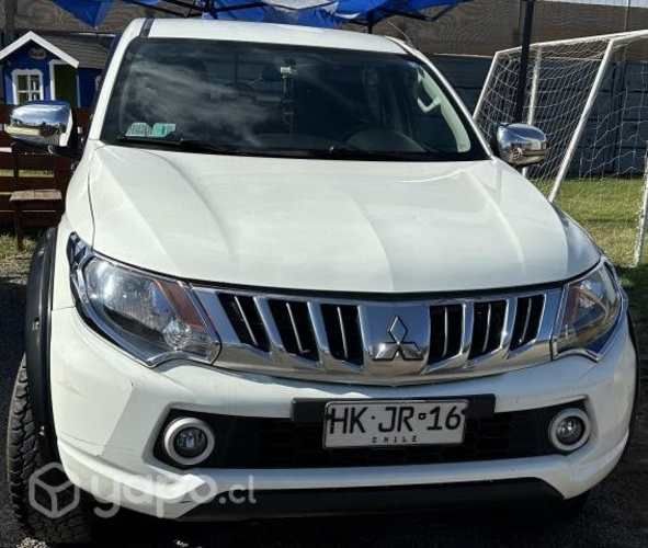 Mitsubishi l200 2016