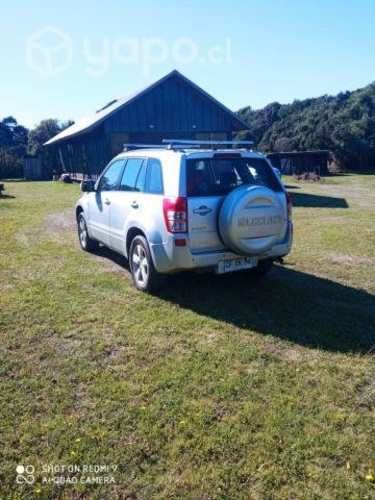 SUZUKI GRAND NOMADE 4x4 2010