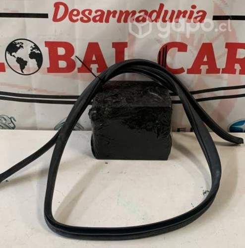 Goma de puerta delantera derecha GREAT WALL M4 HB