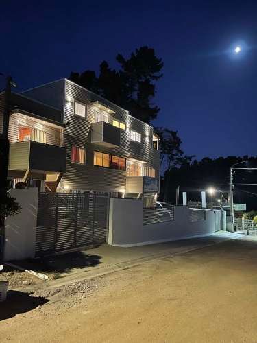 Cabañas bosques del canelo  . Solo a 100 metros de playa . El canelo