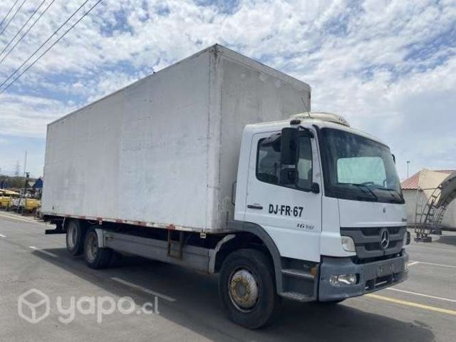 Camión Paquetero Mercedes Atego 1618