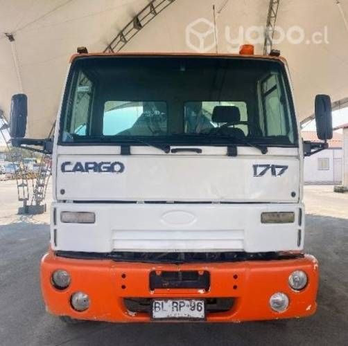Camion aljibe ford cargo 1717