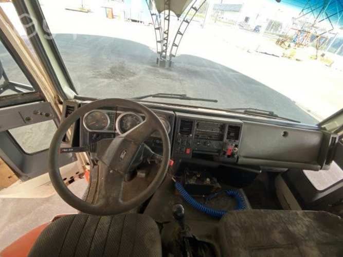 Camion aljibe ford cargo 1717