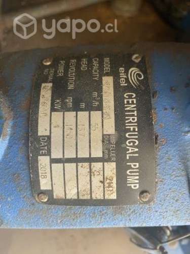 Camion aljibe ford cargo 1717