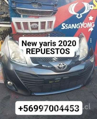 Ótico izquierdo Toyota Yaris año 2020