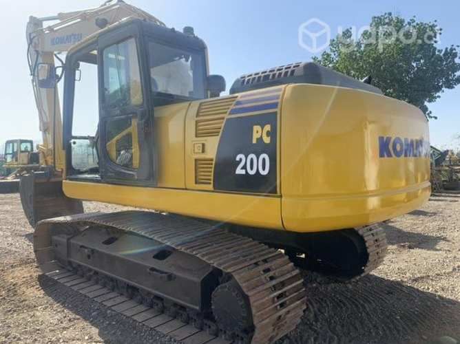 Excavadora PC200-8 año 2008 impecable estado