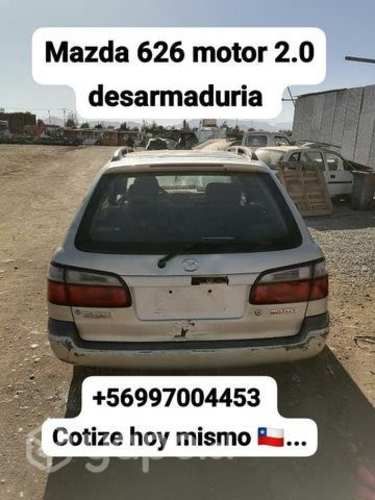 Portalón Mazda 626 desarmaduría