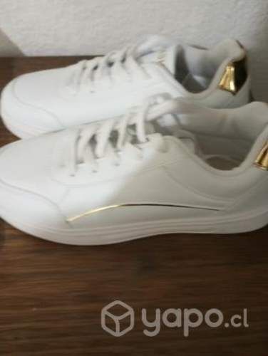 Zapatillas blancas número 37 nuevas fashion