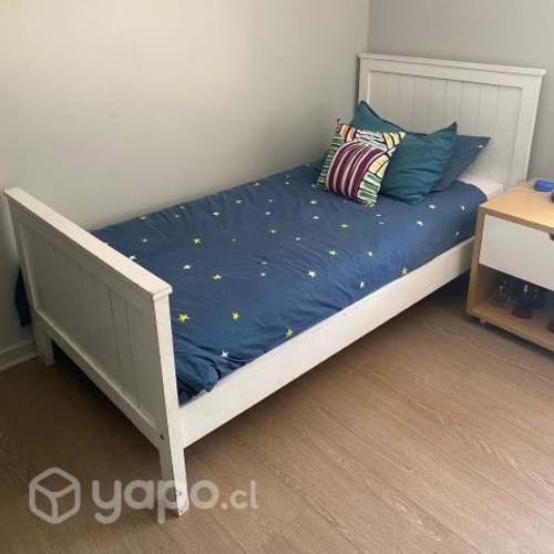 Cama madera blanca