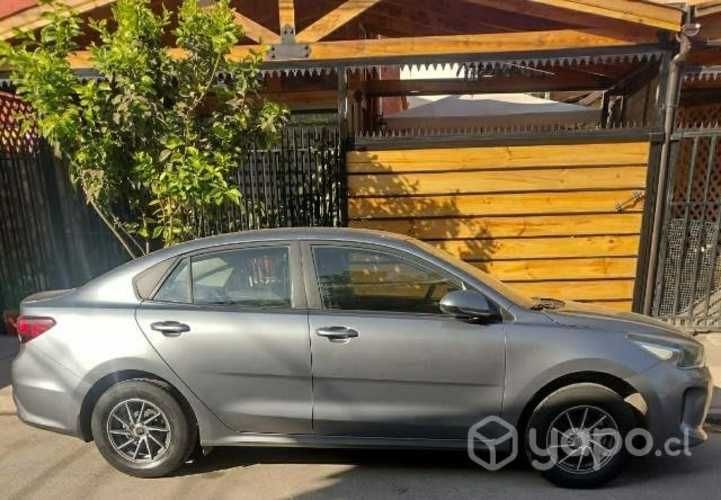 Se vende Kia rio 4