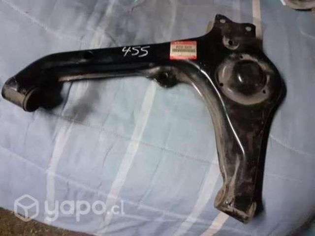 Bandeja suspensión línea Suzuki original nueva