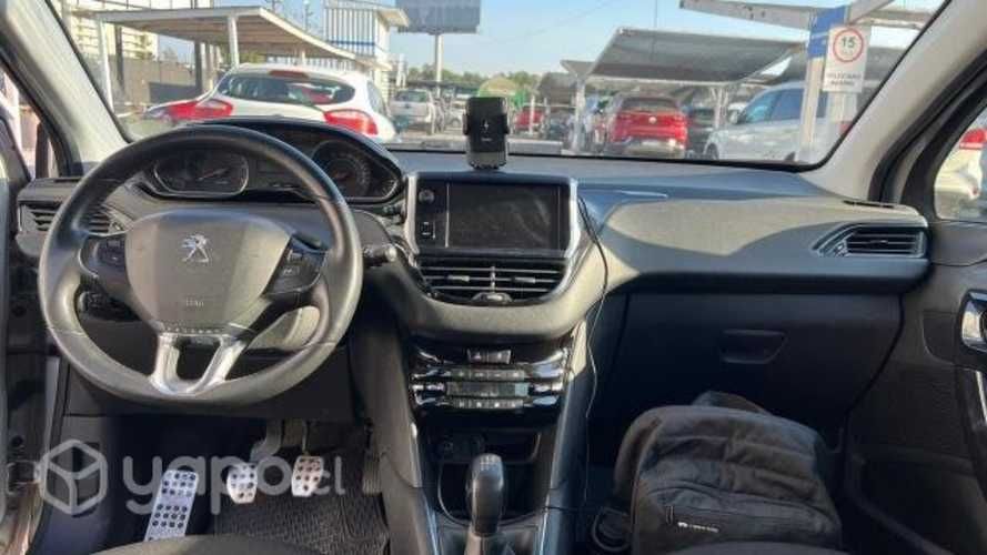 Peugeot 208 2015