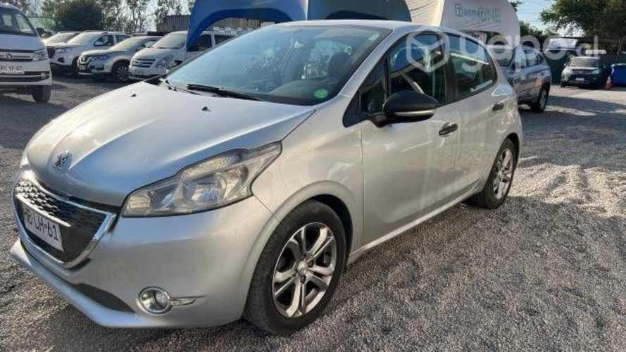 Peugeot 208 2015