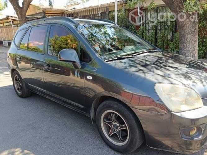 Kia motors carens 2009