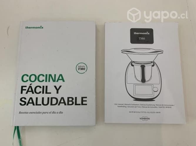 Thermomix TM6 + accesorios Prácticamente nueva