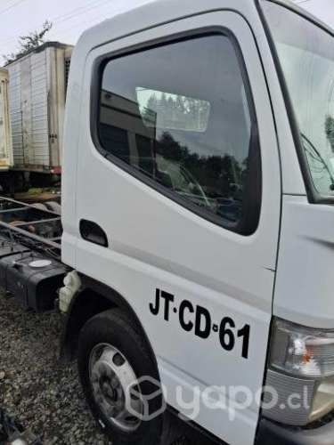 Vendo camión mitsubishi FUSO 915 año 2017