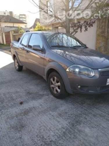 Ram 700 doble cabina