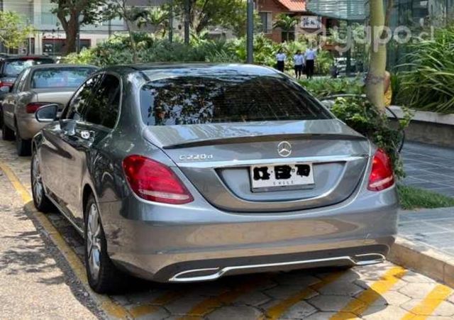 Mercedes benz c220 2017