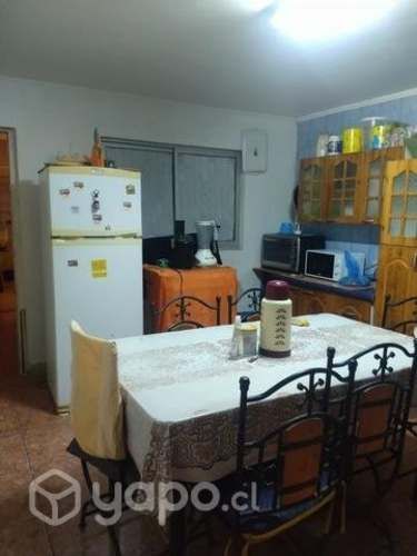 Se arrienda 2 piezas