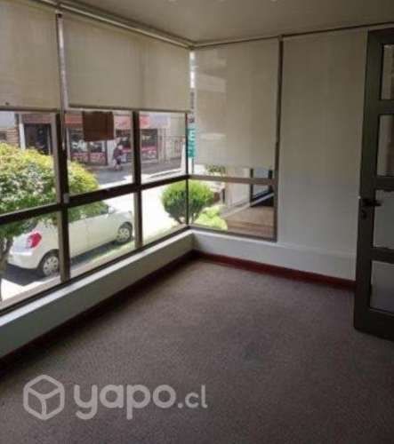 Oficina / 1 recepción + 2 privados + 2 baños