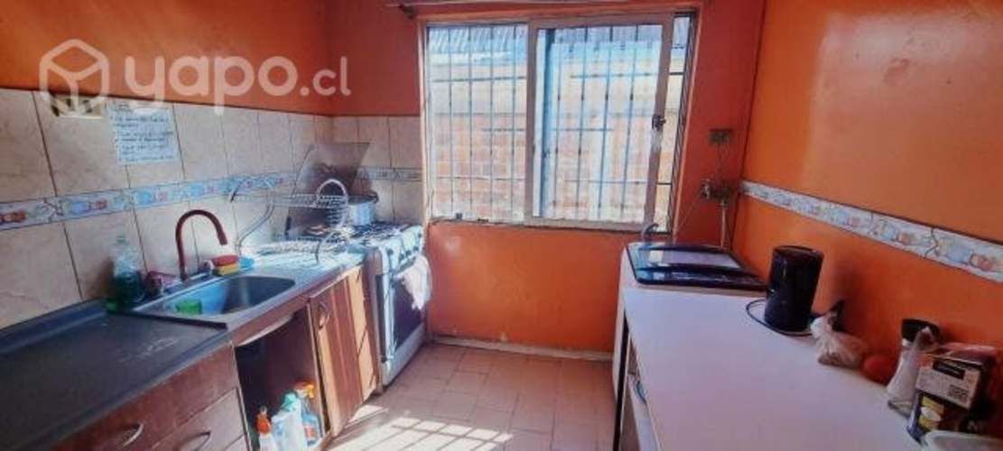 Arriendo pieza Varones