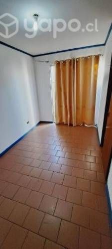 Arriendo pieza Varones