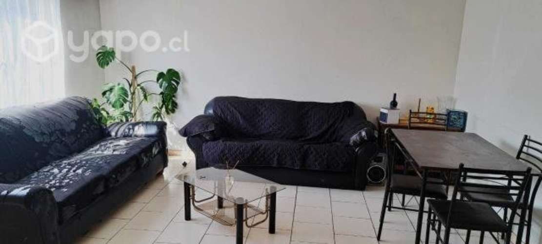 Arriendo pieza Varones