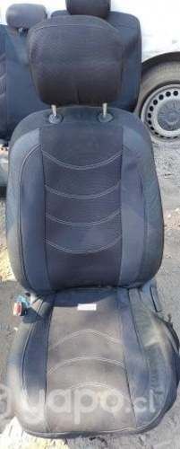 Juego Asientos (HTC128) Hyundai Tucson 2.0 Diesel