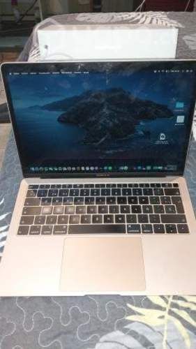 Macbook air core i5 13,3 2022 como nuevo