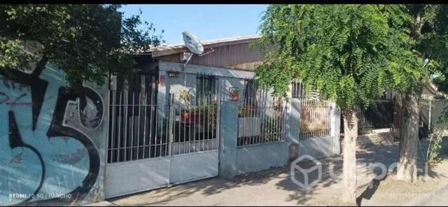 Vendo casa 4 dormitorios solida