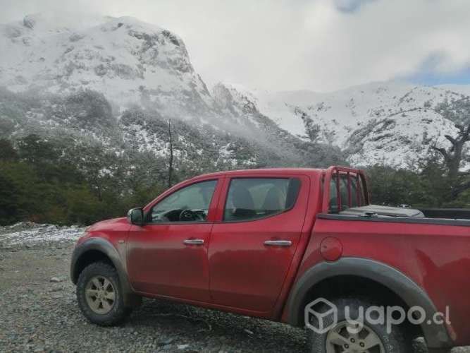 Mitsubishi l200 2017