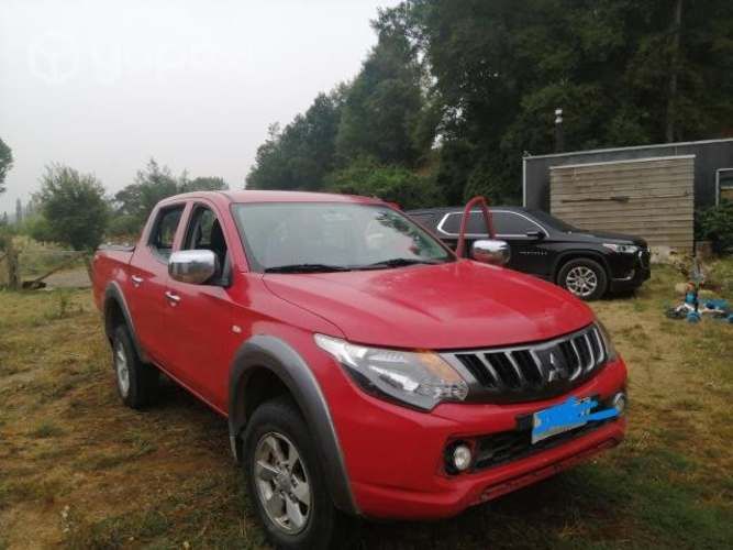 Mitsubishi l200 2017
