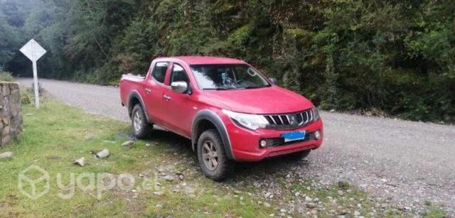 Mitsubishi l200 2017