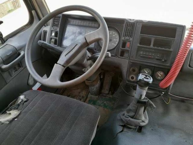 Camión Aljibe Nissan CWB-450 HDLA Año 1996