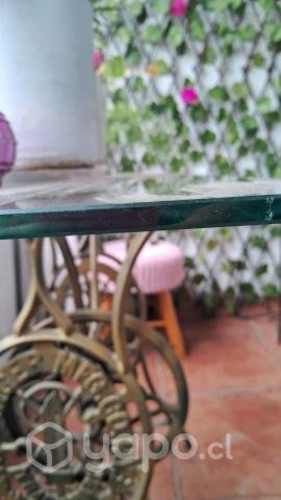 Remate mesa de maquina antigua