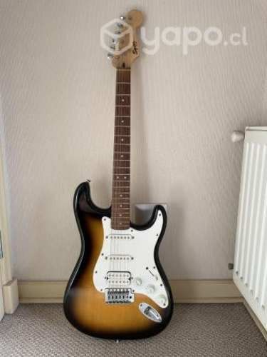 Guitarra Squier Bullet Strat