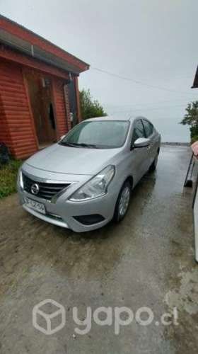 2017 Nissan Versa 1.6 sense auto