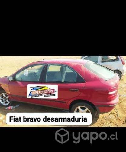 Puerta trasera izquierda Fiat Bravo desarmaduría
