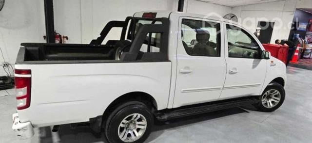 MAHINDRA GENIO 2014 2.2D 4x2