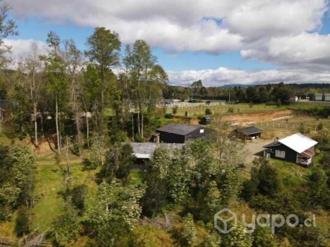 VENDO PARCELA DE 5000 METROS CON GALPON Y OTRAS INSTALACIONES