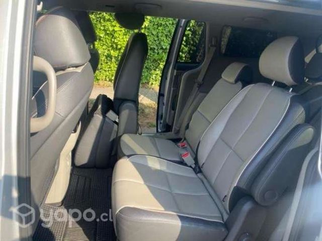 Kia grand carnival limited unico dueño 2019
