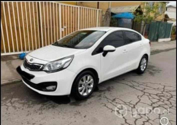 Se vende kia río 4 2015