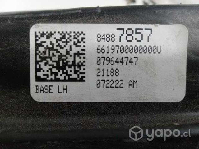 Optico traverse 2018 al 2021 izquierdo sin detalle