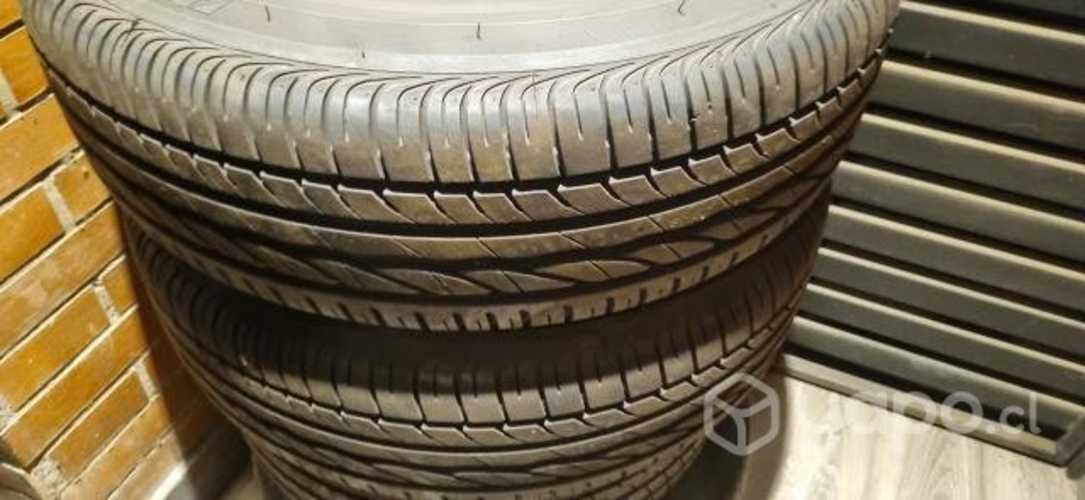 4 llantas mas neumaticos