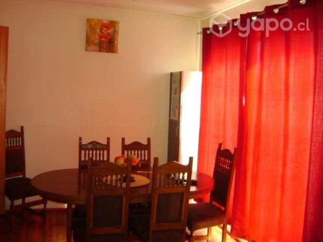 Casa individual, 4 dormitorios, 2 baños C-2200