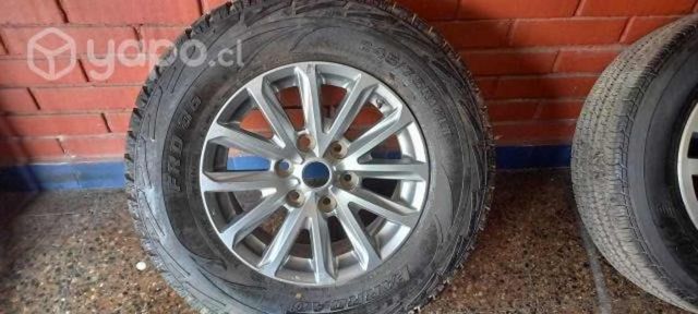 1 llanta magnesio modelo nuevo Mitsubishi L200