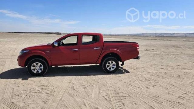 Camioneta mitsubishi L200 katana 4x2 2018