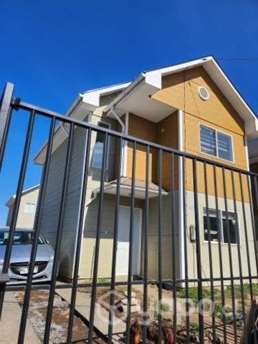 Arriendo casa semiamoblada