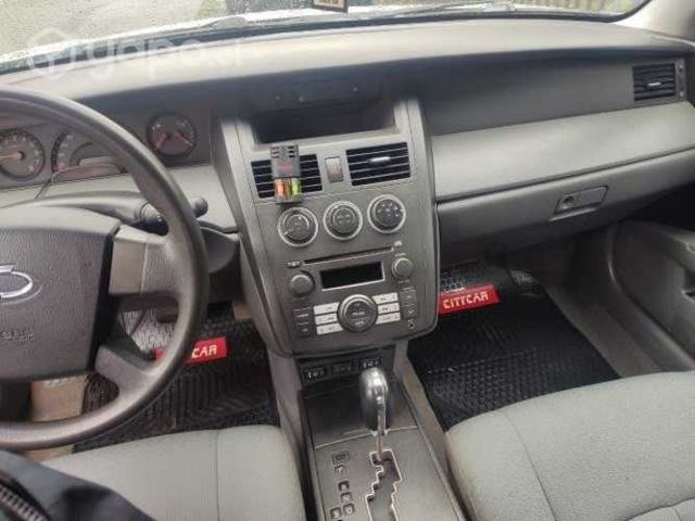 Vendo SAMSUNG SM5 AÑO 2011